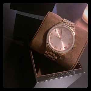 Michael Kors rose gold watch